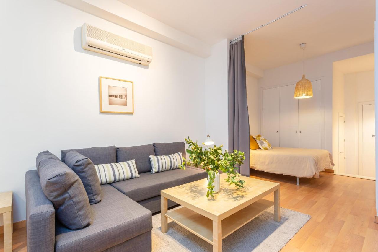 Apartamento Souviron Malaga Exterior photo